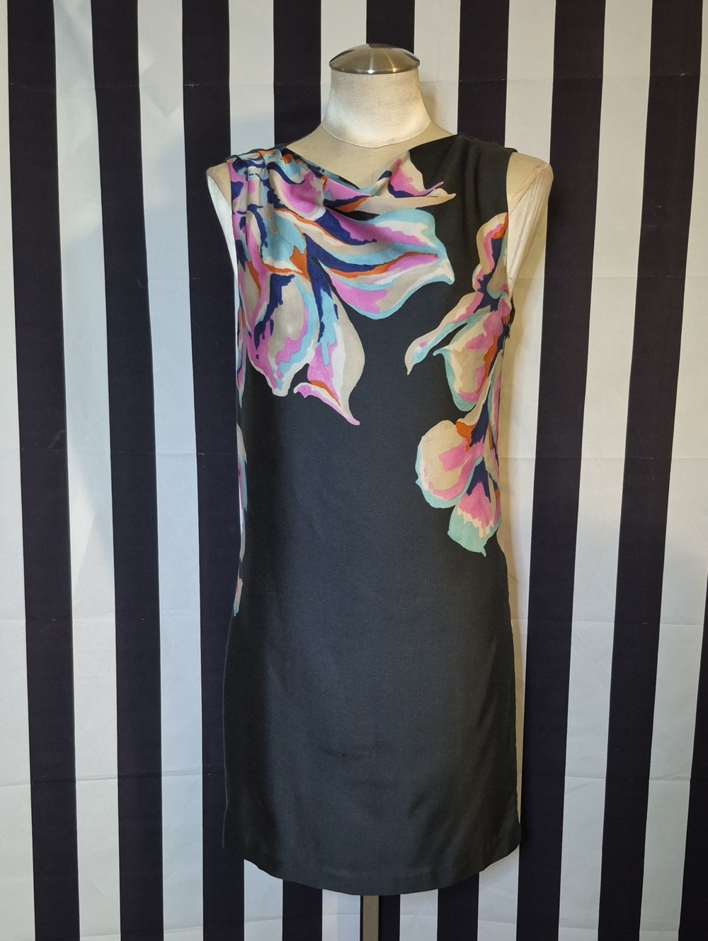 LOFT Black Sleeveless Floral-Print Shift Tunic